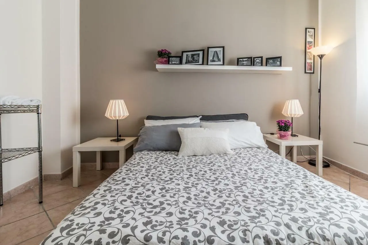 Fem Maison Lägenhet Bologna Italien