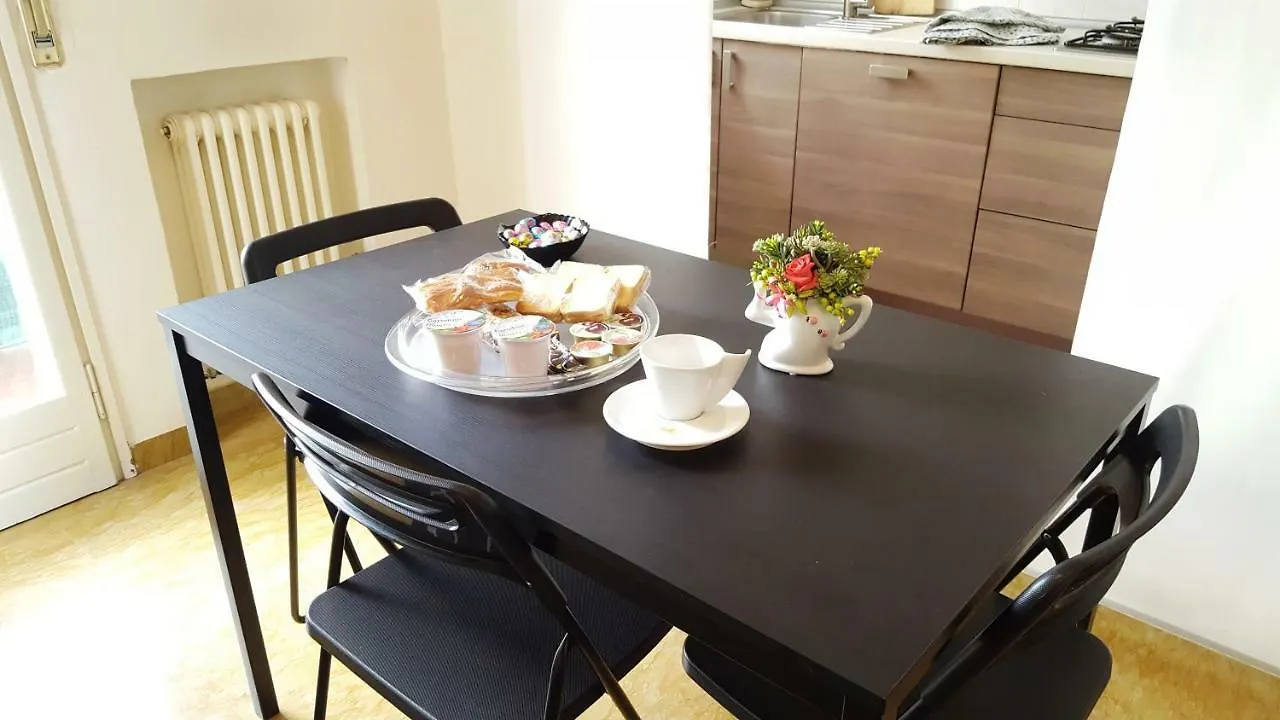 Fem Maison Lägenhet Bologna Italien